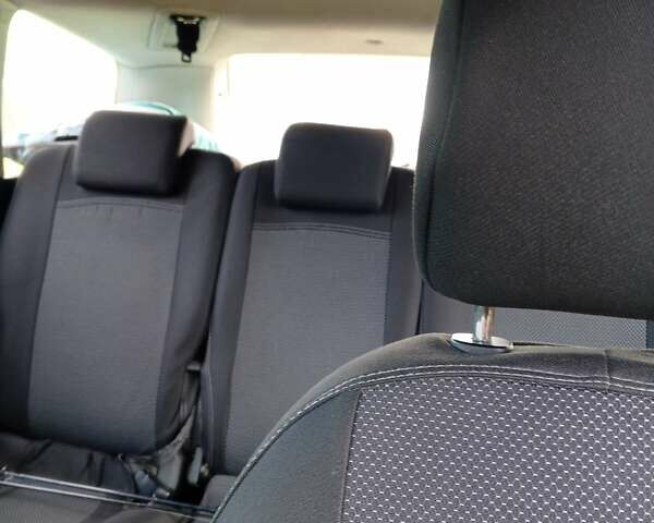 Серый Форд Си-Макс, объемом двигателя 1.8 л и пробегом 420 тыс. км за 5000 $, фото 1 на Automoto.ua