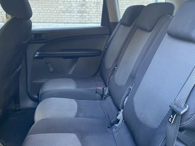 Серый Форд Си-Макс, объемом двигателя 1.6 л и пробегом 226 тыс. км за 5000 $, фото 6 на Automoto.ua