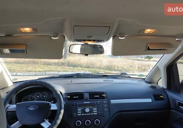 Серый Форд Си-Макс, объемом двигателя 1.6 л и пробегом 250 тыс. км за 5099 $, фото 10 на Automoto.ua