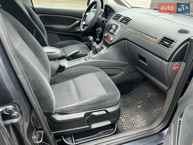 Серый Форд Си-Макс, объемом двигателя 1.8 л и пробегом 208 тыс. км за 5499 $, фото 16 на Automoto.ua