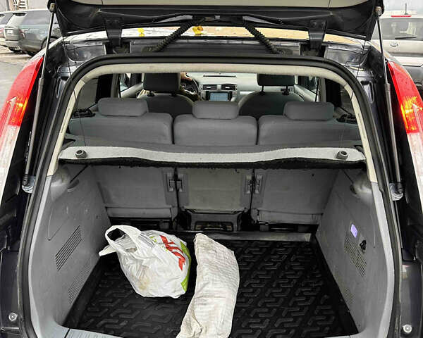 Сірий Форд Сі-Макс, об'ємом двигуна 1.8 л та пробігом 160 тис. км за 5000 $, фото 13 на Automoto.ua