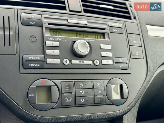 Сірий Форд Сі-Макс, об'ємом двигуна 1.8 л та пробігом 216 тис. км за 4700 $, фото 16 на Automoto.ua