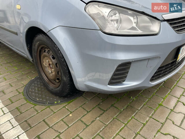 Серый Форд Си-Макс, объемом двигателя 1.6 л и пробегом 147 тыс. км за 4500 $, фото 4 на Automoto.ua