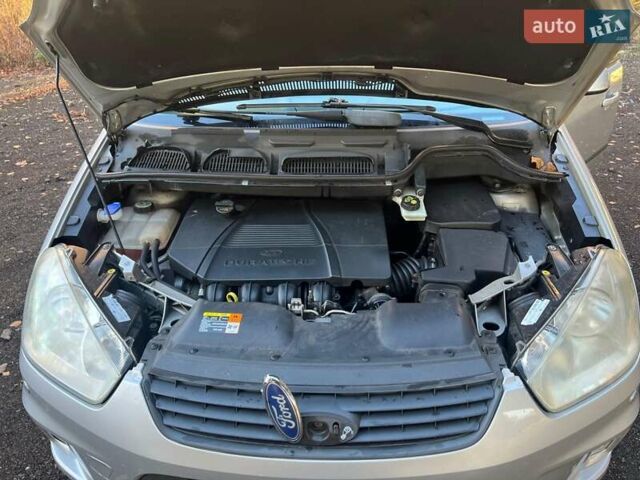 Серый Форд Си-Макс, объемом двигателя 1.8 л и пробегом 238 тыс. км за 4990 $, фото 15 на Automoto.ua