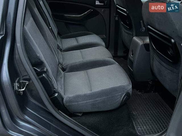 Серый Форд Си-Макс, объемом двигателя 1.8 л и пробегом 208 тыс. км за 5499 $, фото 41 на Automoto.ua