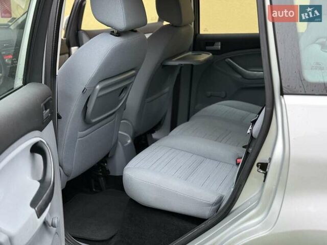 Сірий Форд Сі-Макс, об'ємом двигуна 1.6 л та пробігом 239 тис. км за 5800 $, фото 26 на Automoto.ua