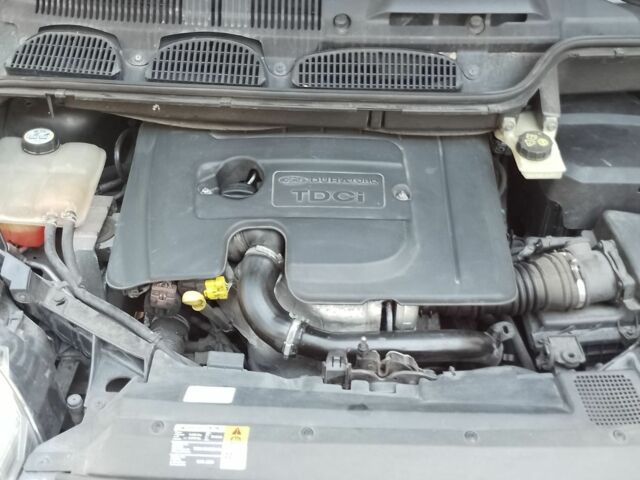 Сірий Форд Сі-Макс, об'ємом двигуна 1.6 л та пробігом 270 тис. км за 5000 $, фото 4 на Automoto.ua