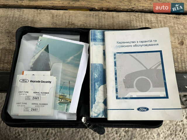 Серый Форд Си-Макс, объемом двигателя 1.8 л и пробегом 208 тыс. км за 5499 $, фото 23 на Automoto.ua