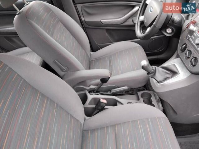 Сірий Форд Сі-Макс, об'ємом двигуна 1.8 л та пробігом 222 тис. км за 5400 $, фото 21 на Automoto.ua