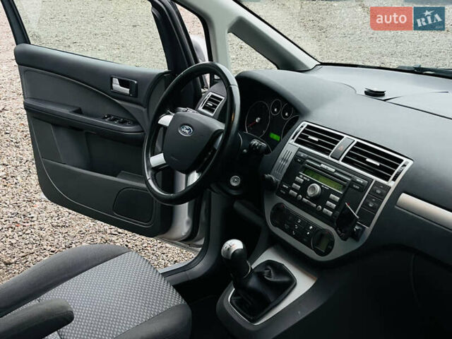 Серый Форд Си-Макс, объемом двигателя 1.6 л и пробегом 218 тыс. км за 5300 $, фото 19 на Automoto.ua