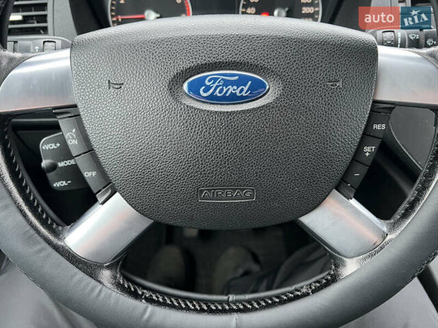 Серый Форд Си-Макс, объемом двигателя 1.8 л и пробегом 208 тыс. км за 5499 $, фото 19 на Automoto.ua