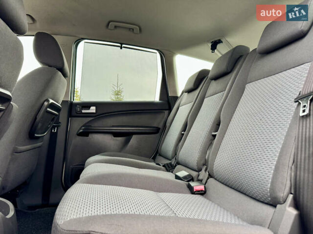 Сірий Форд Сі-Макс, об'ємом двигуна 1.8 л та пробігом 216 тис. км за 4700 $, фото 18 на Automoto.ua