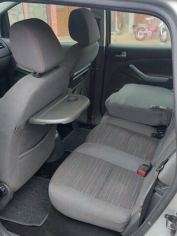 Серый Форд Си-Макс, объемом двигателя 1.8 л и пробегом 216 тыс. км за 5700 $, фото 5 на Automoto.ua