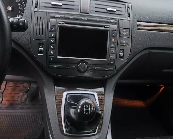 Серый Форд Си-Макс, объемом двигателя 1.8 л и пробегом 292 тыс. км за 6000 $, фото 2 на Automoto.ua