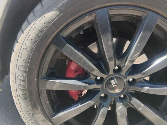 Сірий Форд Сі-Макс, об'ємом двигуна 1.6 л та пробігом 380 тис. км за 3700 $, фото 7 на Automoto.ua