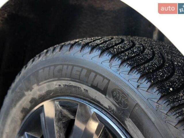 Сірий Форд Сі-Макс, об'ємом двигуна 1.6 л та пробігом 210 тис. км за 4150 $, фото 24 на Automoto.ua