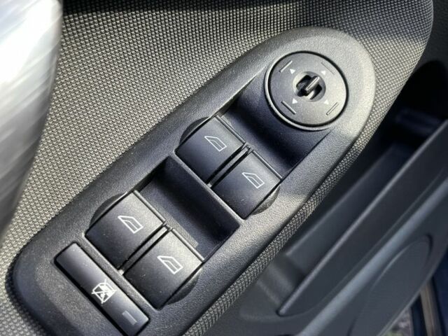 Сірий Форд Сі-Макс, об'ємом двигуна 1.8 л та пробігом 106 тис. км за 5700 $, фото 7 на Automoto.ua