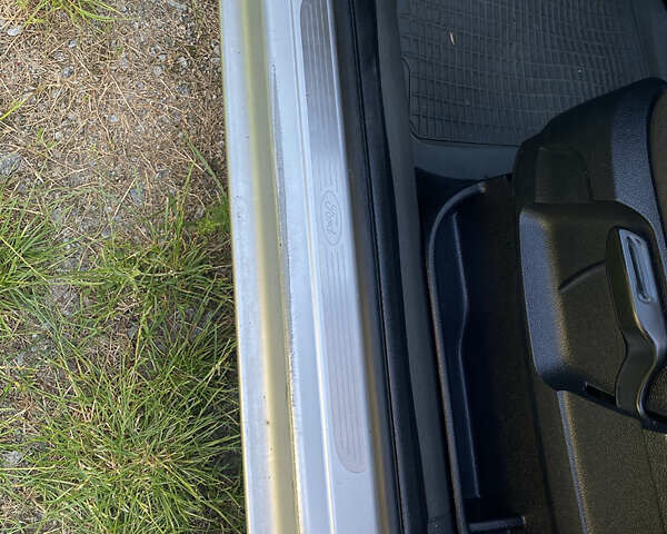 Сірий Форд Сі-Макс, об'ємом двигуна 1.75 л та пробігом 360 тис. км за 5000 $, фото 6 на Automoto.ua