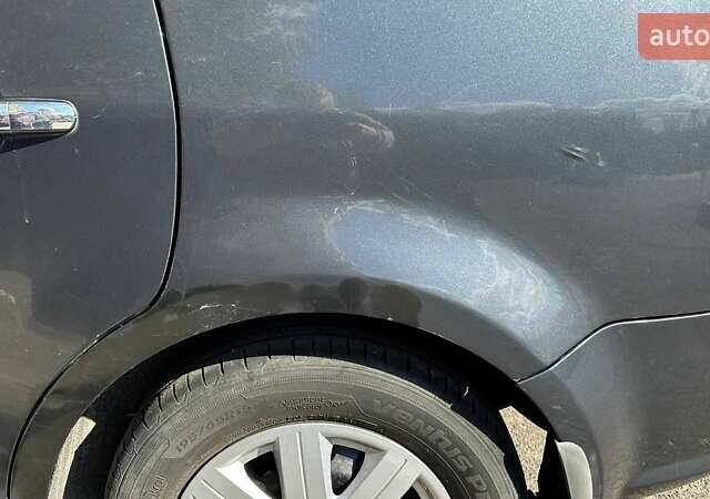 Сірий Форд Сі-Макс, об'ємом двигуна 1.8 л та пробігом 269 тис. км за 3900 $, фото 4 на Automoto.ua