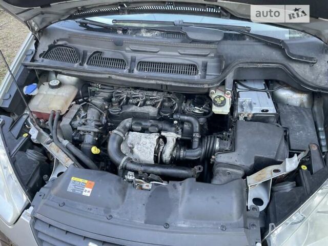Сірий Форд Сі-Макс, об'ємом двигуна 1.6 л та пробігом 237 тис. км за 4800 $, фото 15 на Automoto.ua