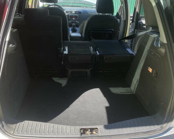 Сірий Форд Сі-Макс, об'ємом двигуна 1.8 л та пробігом 250 тис. км за 4500 $, фото 2 на Automoto.ua