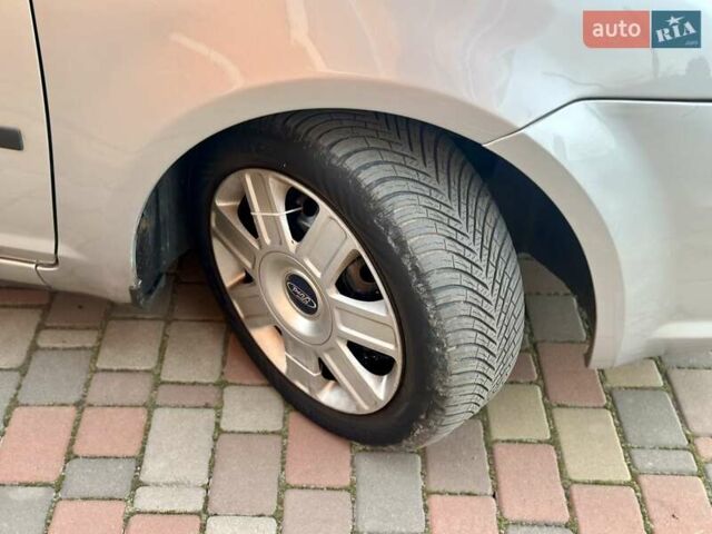 Сірий Форд Сі-Макс, об'ємом двигуна 1.6 л та пробігом 156 тис. км за 5850 $, фото 35 на Automoto.ua