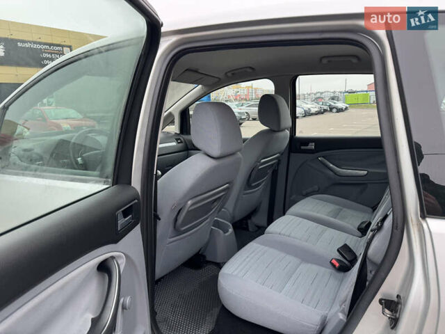 Серый Форд Си-Макс, объемом двигателя 1.6 л и пробегом 198 тыс. км за 4700 $, фото 7 на Automoto.ua