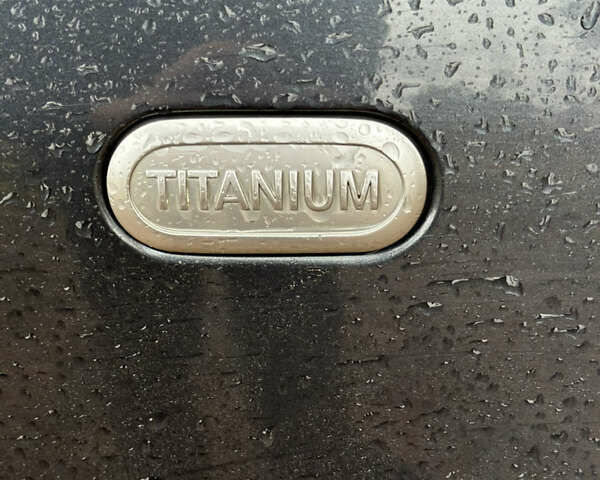 Серый Форд Си-Макс, объемом двигателя 1.6 л и пробегом 210 тыс. км за 5700 $, фото 10 на Automoto.ua