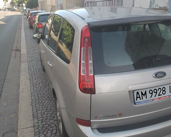 Серый Форд Си-Макс, объемом двигателя 1.6 л и пробегом 291 тыс. км за 5200 $, фото 1 на Automoto.ua