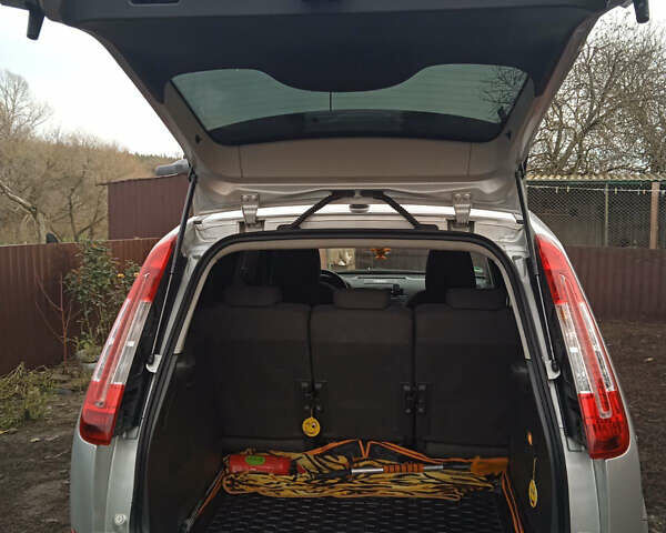 Сірий Форд Сі-Макс, об'ємом двигуна 1.6 л та пробігом 225 тис. км за 5650 $, фото 6 на Automoto.ua