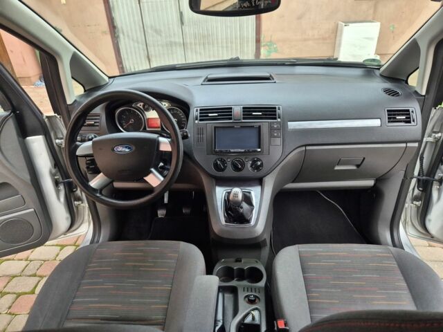 Серый Форд Си-Макс, объемом двигателя 1.6 л и пробегом 195 тыс. км за 5850 $, фото 10 на Automoto.ua