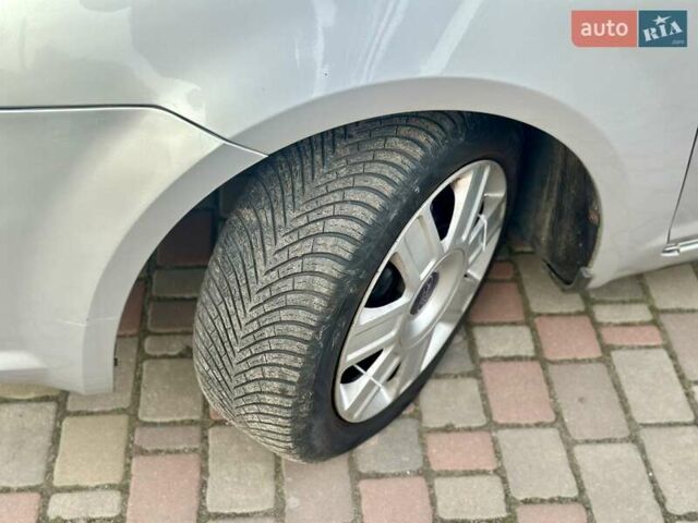 Сірий Форд Сі-Макс, об'ємом двигуна 1.6 л та пробігом 156 тис. км за 5850 $, фото 34 на Automoto.ua