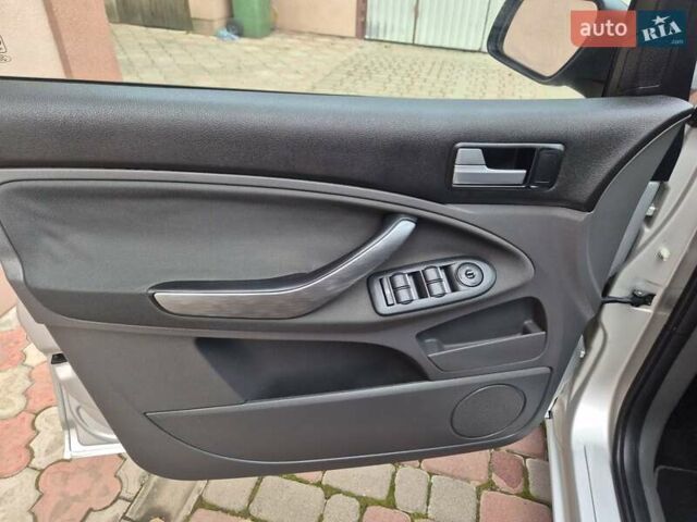 Сірий Форд Сі-Макс, об'ємом двигуна 1.6 л та пробігом 195 тис. км за 5850 $, фото 39 на Automoto.ua