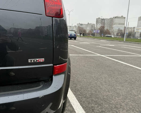 Серый Форд Си-Макс, объемом двигателя 2 л и пробегом 245 тыс. км за 5500 $, фото 13 на Automoto.ua