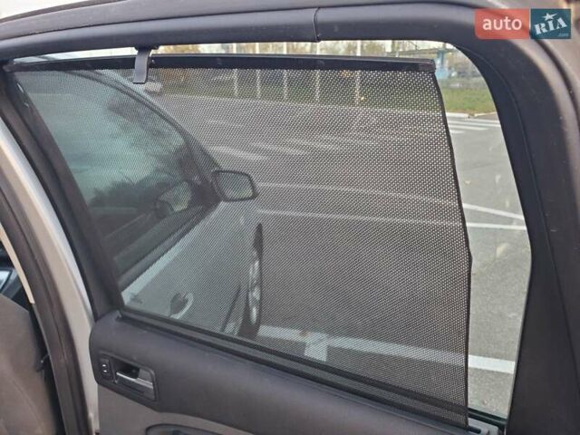 Серый Форд Си-Макс, объемом двигателя 2 л и пробегом 187 тыс. км за 5800 $, фото 14 на Automoto.ua