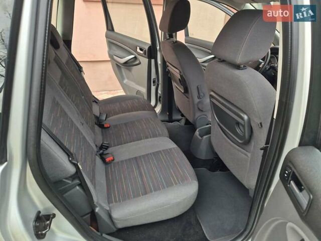 Сірий Форд Сі-Макс, об'ємом двигуна 1.6 л та пробігом 195 тис. км за 5850 $, фото 58 на Automoto.ua