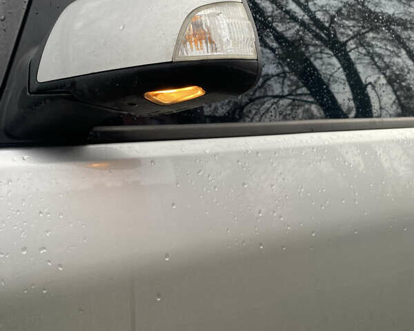 Сірий Форд Сі-Макс, об'ємом двигуна 1.8 л та пробігом 254 тис. км за 6100 $, фото 17 на Automoto.ua