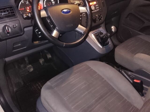 Серый Форд Си-Макс, объемом двигателя 1.8 л и пробегом 280 тыс. км за 5400 $, фото 6 на Automoto.ua