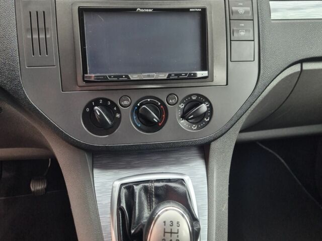 Серый Форд Си-Макс, объемом двигателя 1.6 л и пробегом 195 тыс. км за 5850 $, фото 15 на Automoto.ua