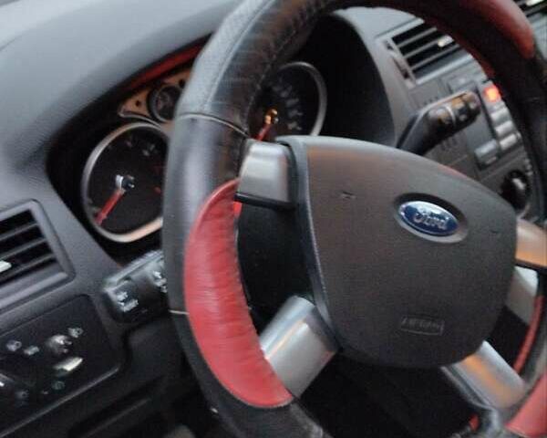 Серый Форд Си-Макс, объемом двигателя 1.6 л и пробегом 280 тыс. км за 5500 $, фото 3 на Automoto.ua