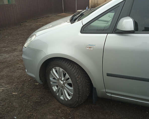 Сірий Форд Сі-Макс, об'ємом двигуна 1.6 л та пробігом 225 тис. км за 5650 $, фото 1 на Automoto.ua