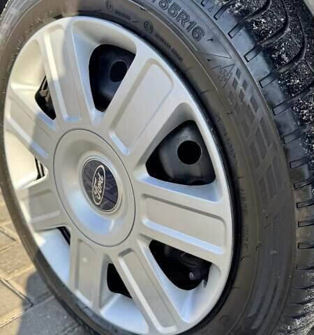 Сірий Форд Сі-Макс, об'ємом двигуна 1.6 л та пробігом 257 тис. км за 6300 $, фото 18 на Automoto.ua