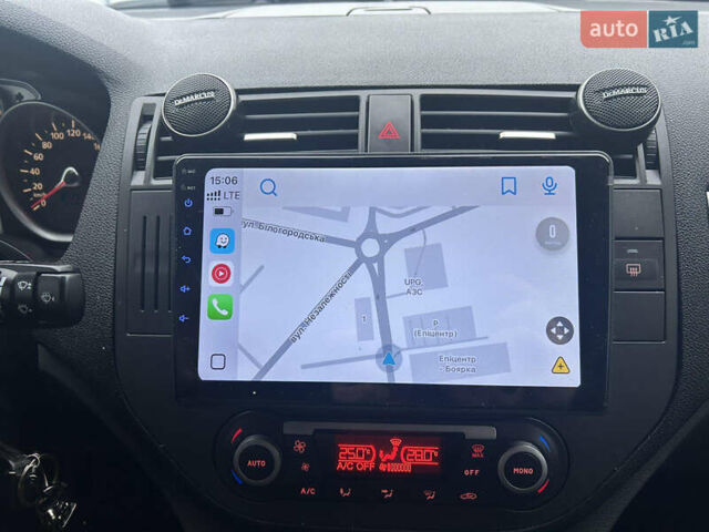 Сірий Форд Сі-Макс, об'ємом двигуна 2 л та пробігом 304 тис. км за 6299 $, фото 7 на Automoto.ua