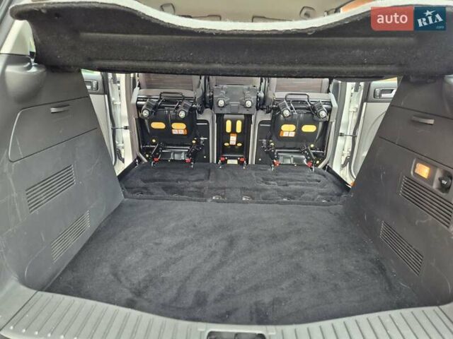 Сірий Форд Сі-Макс, об'ємом двигуна 1.6 л та пробігом 195 тис. км за 5850 $, фото 55 на Automoto.ua