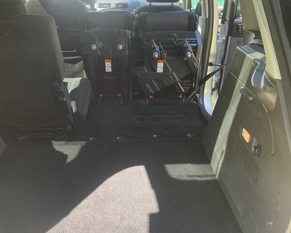 Сірий Форд Сі-Макс, об'ємом двигуна 1.8 л та пробігом 250 тис. км за 4500 $, фото 1 на Automoto.ua