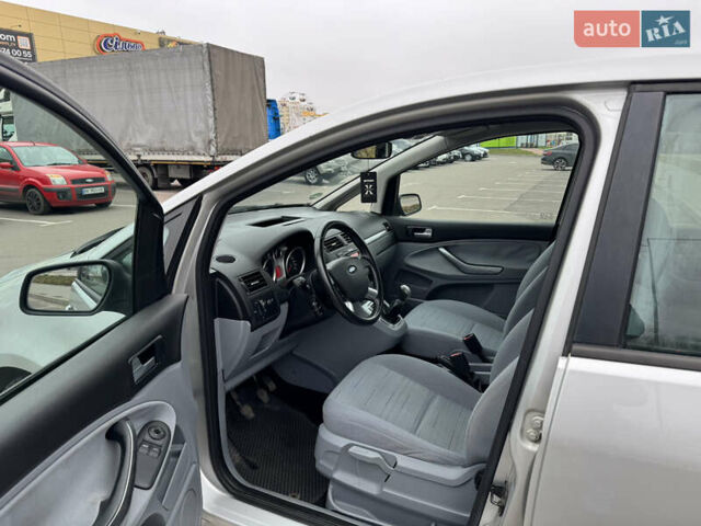 Серый Форд Си-Макс, объемом двигателя 1.6 л и пробегом 198 тыс. км за 4700 $, фото 6 на Automoto.ua