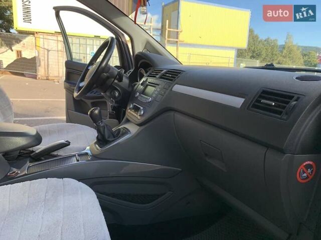 Серый Форд Си-Макс, объемом двигателя 1.6 л и пробегом 320 тыс. км за 6000 $, фото 15 на Automoto.ua