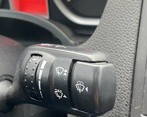 Сірий Форд Сі-Макс, об'ємом двигуна 1.8 л та пробігом 254 тис. км за 6100 $, фото 6 на Automoto.ua