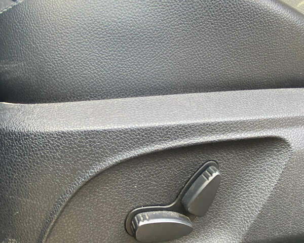 Серый Форд Си-Макс, объемом двигателя 2 л и пробегом 360 тыс. км за 6800 $, фото 18 на Automoto.ua