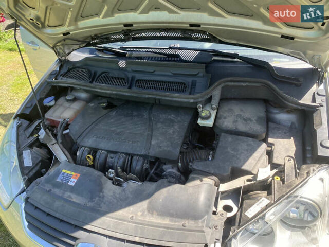 Сірий Форд Сі-Макс, об'ємом двигуна 1.8 л та пробігом 250 тис. км за 4500 $, фото 5 на Automoto.ua
